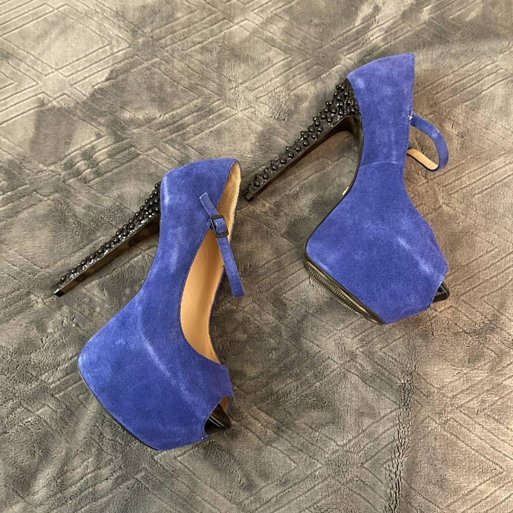 Betsey Johnson Bell Peep Toe